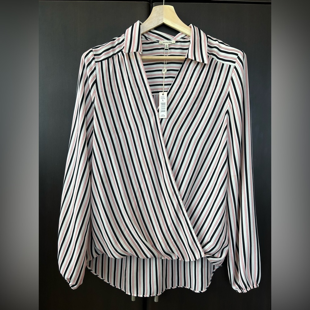 Max Studio double breasted women striped top. Size L